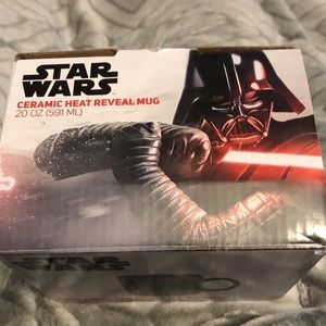 BRAND NEW DISNEY STAR WARS CERAMIC HEAT REVEAL MUG- Large size 20 oz.